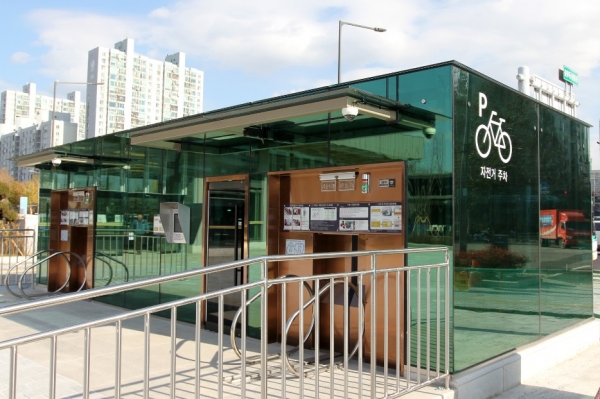 올림픽공원역 자전거 주차장