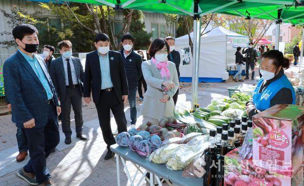 안성 농업인 직거래 주말장터 ‘한마당 대축제’ 성황리 개최