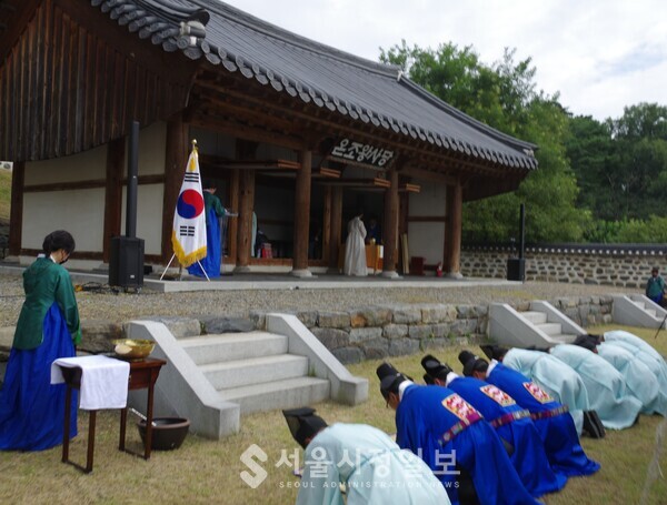 백제 건국시조 온조대왕 숭모제 봉행