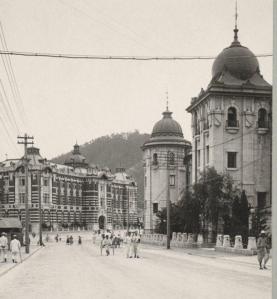 남대문로 일대 조선은행 광장 전경 (1920년 이후   